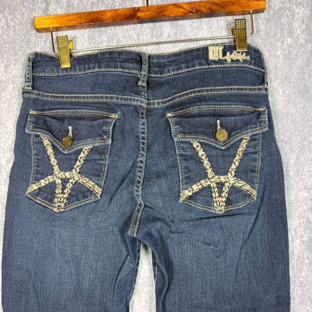 KUT from the Kloth Women 4 Dark Wash Bootcut Jeans Embroidered Back Flap Pocket